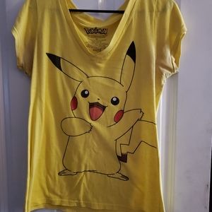 Pikachu t-shirt